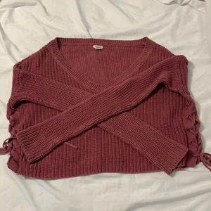 Garage V-neck off-the-shoulder top